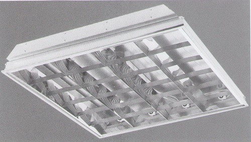 картинка Светильник RVA 4х18 корпус глянец встраиваемый с зеркальным алюм. отражателем 595х595мм, ЭПРА